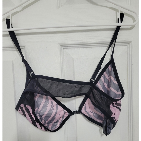 Killstar x Avril Lavigne 2PC Strummin Bra & Panty Set - Picture 8 of 8